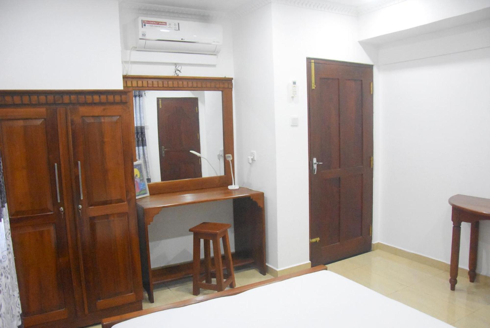 Rathna Gems Halt Hotel Ratnapura Exterior foto