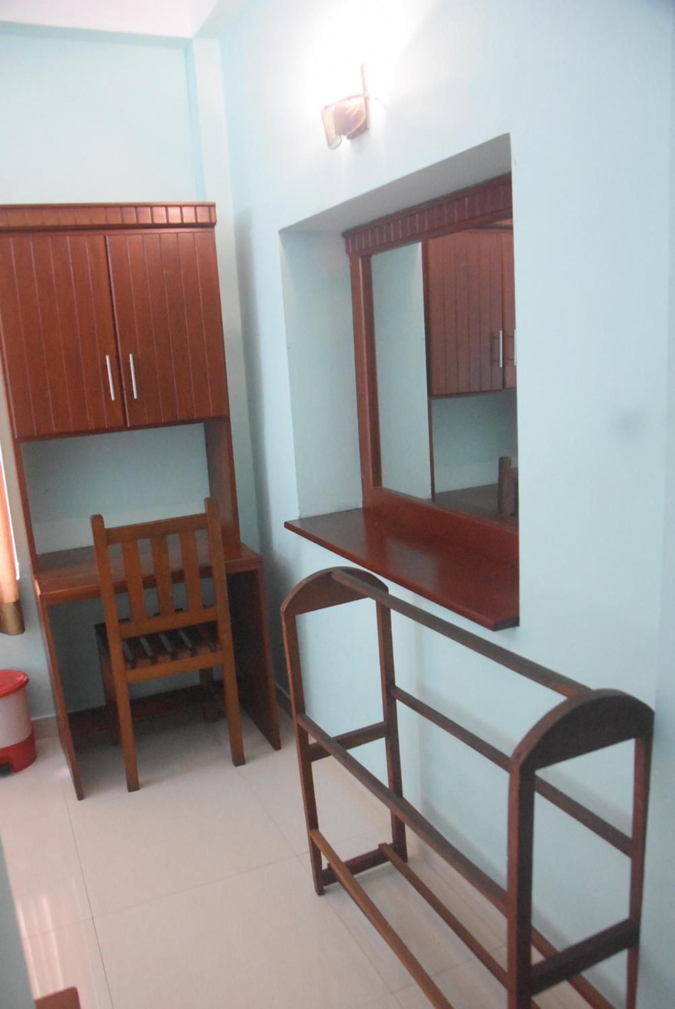 Rathna Gems Halt Hotel Ratnapura Exterior foto