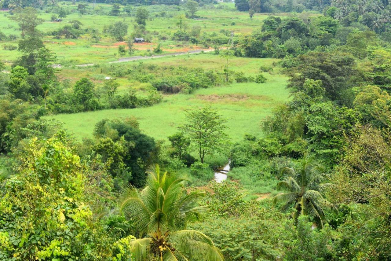 Rathna Gems Halt Hotel Ratnapura Exterior foto